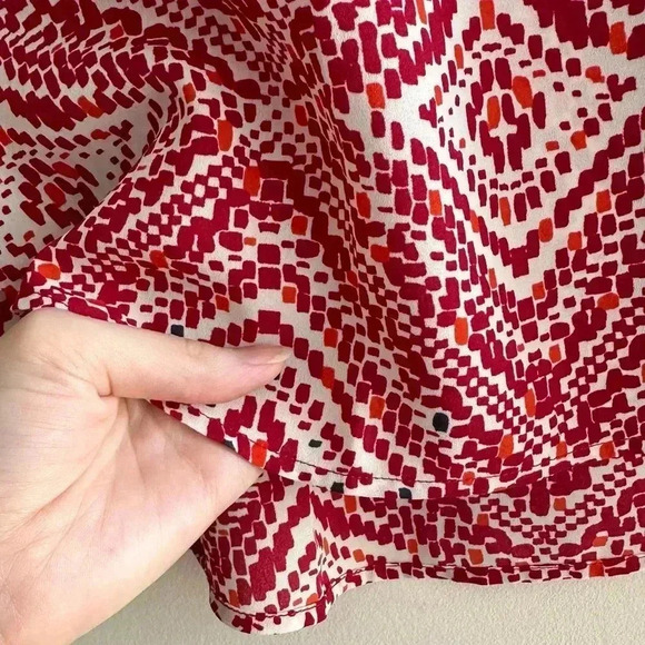 Ann Taylor Petite Red Diamond Print Speckled Tank Top, Size PMedium - Picture 9 of 16